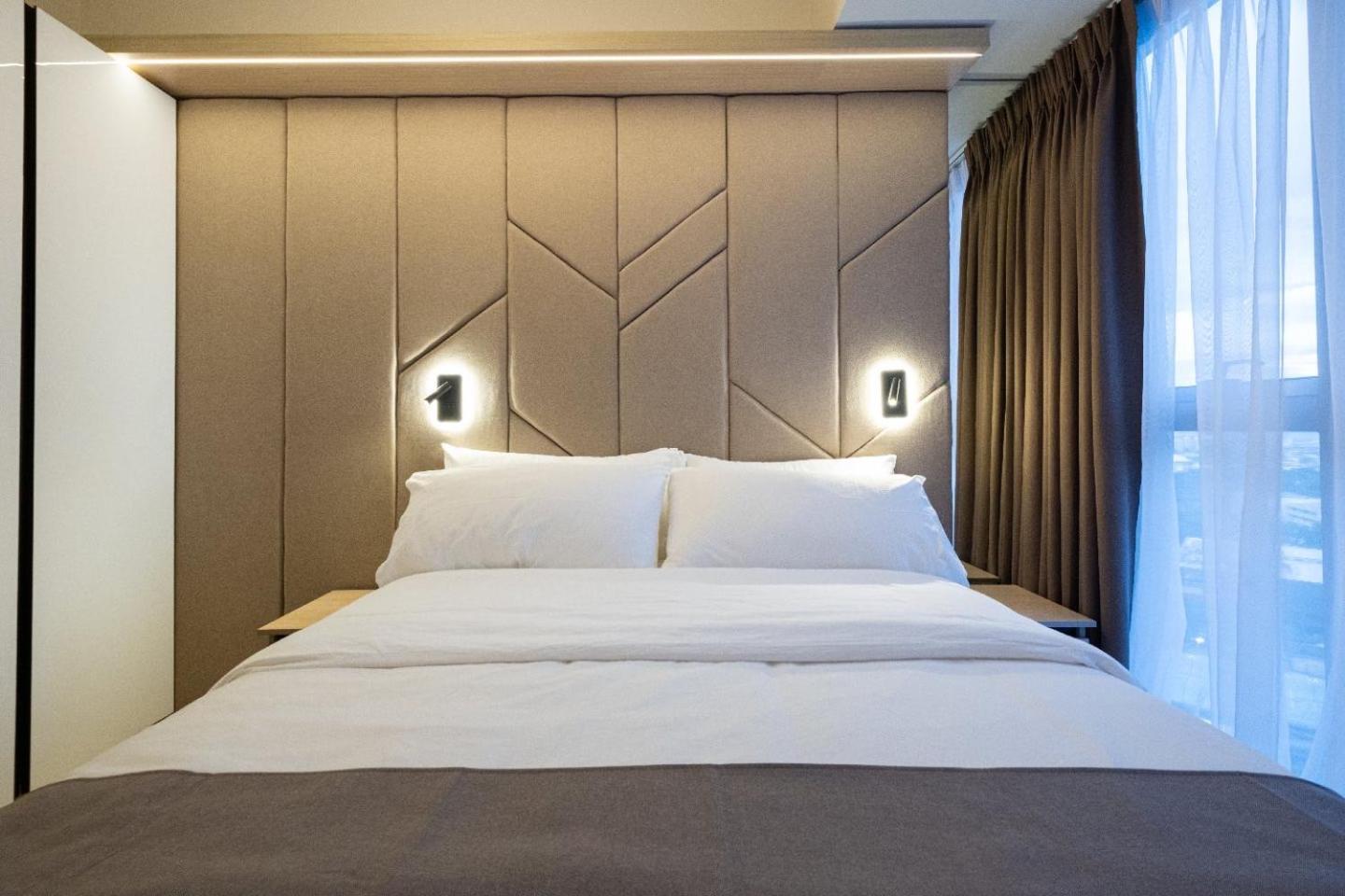 Uptown Parksuites Apartments Tower 2 Bgc By Ph Staycation Manila Exterior photo